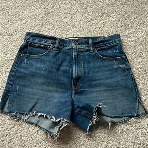 Abercrombie & Fitch 4in mom high rise